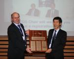 EUMETSAT Director-General Alain Ratier hands over the CEOS chairmanship to Shizu
