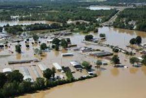 2010 flooding in Tennessee (Image: FEMA/ David Fine)